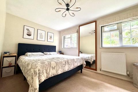 101 Highland Road, Bromley, BR1 4AA