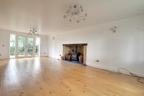 4 bedroom detached house to rent, Sixteen Foot Bank, Stonea