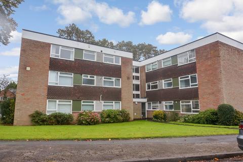 3 bedroom ground floor flat for sale, Eaton Court, Sutton Coldfield B74