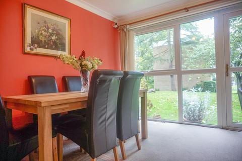 3 bedroom ground floor flat for sale, Eaton Court, Sutton Coldfield B74