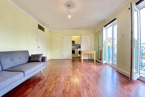 2 bedroom apartment to rent, London E2