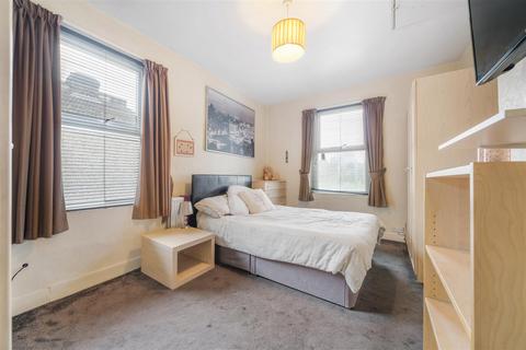 31 Marlow Road, Anerley, London, SE20 7XX