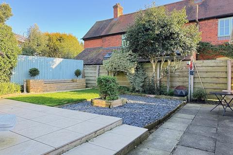 7 Brookside Avenue, Kenilworth, CV8 1ES