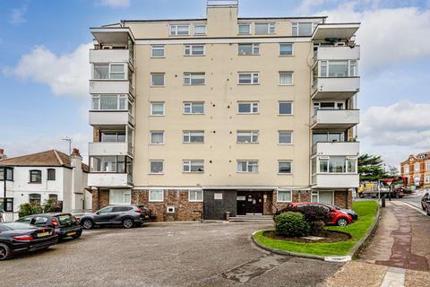 2 bedroom apartment for sale, Grand Drive, Leigh-on-sea, SS9