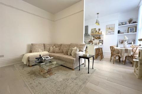 1 bedroom flat for sale, Brunswick Terrace, Hove BN3