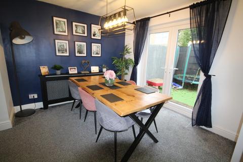 53 Caernarvon Close, Shotton, Deeside, CH5 1AS