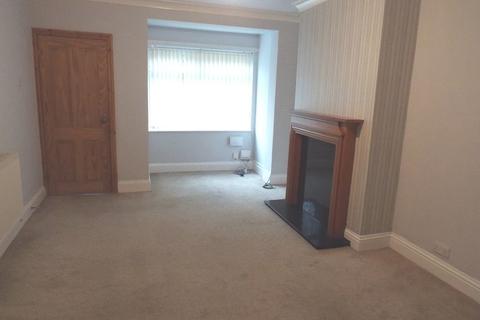 2 bedroom end of terrace house to rent, 18 Granville Avenue