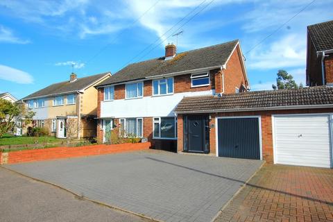 5 bedroom semi-detached house for sale, Vine Road, Tiptree