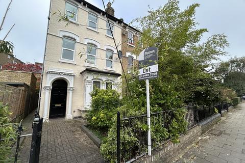 2 bedroom flat to rent, Ashley Road, London N19