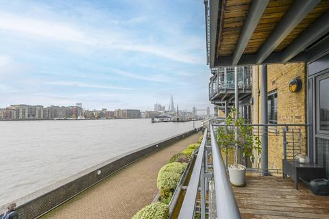 2 bedroom flat for sale, Wapping High St, Wapping, London, E1W