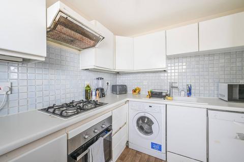 2 bedroom flat for sale, Freetrade Wharf, Wapping, London, E1W