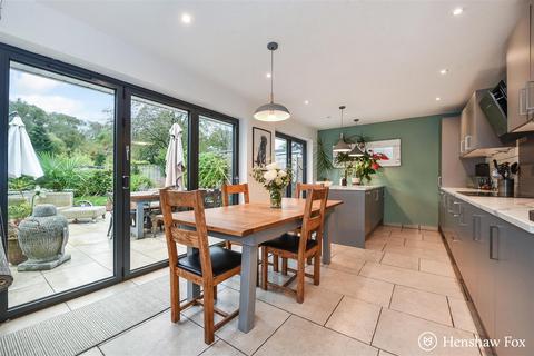 97 Beech Grange, Landford, Salisbury, SP5 2AN