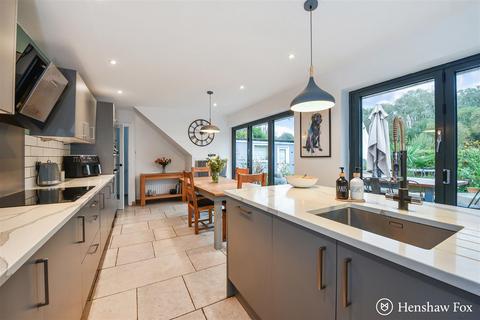 97 Beech Grange, Landford, Salisbury, SP5 2AN