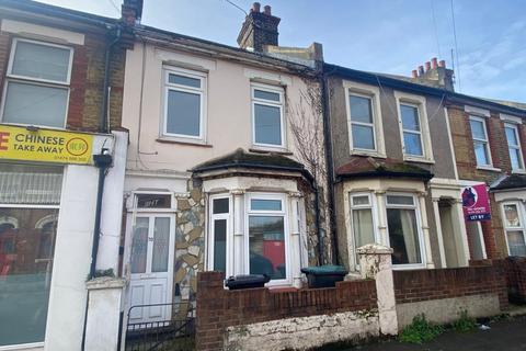 3 bedroom terraced house to rent, Granville Road, Gravesend, Kent, DA11 0JS