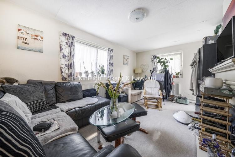 South Lane New Malden KT3 1 bed flat to rent £1,375 pcm (£317 pw)