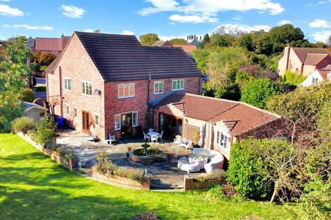 5 bedroom detached house for sale, Kingsfield Court, Beckingham, Lincoln