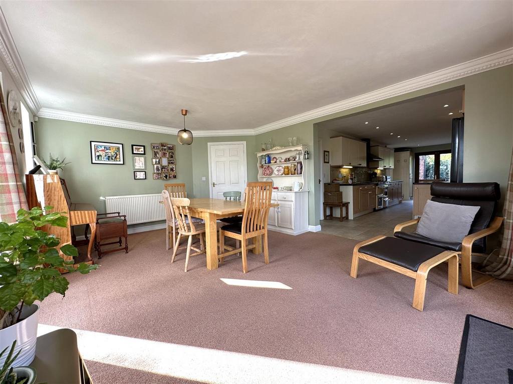 Dining Room Into Kitchen 480