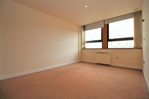 2 bedroom apartment to rent, Metropolitan Apartments, Lee Circle, Leicester