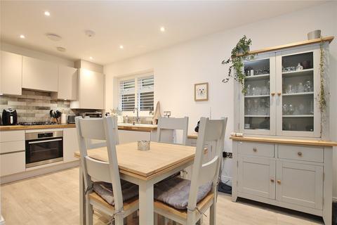 2 bedroom flat for sale, Onslow Place, Woking GU24