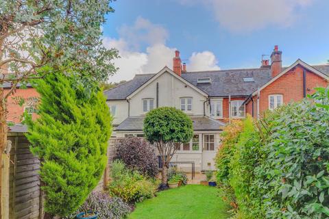 3 bedroom cottage for sale, Dunsfold, Godalming GU8