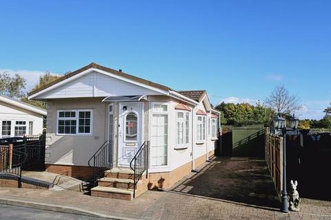 1 bedroom property for sale, Kings Acre Halt Mobile Home Park, Hereford HR4