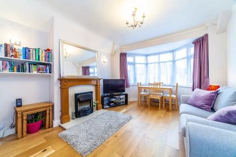 2 bedroom property for sale, Harrow View, Harrow