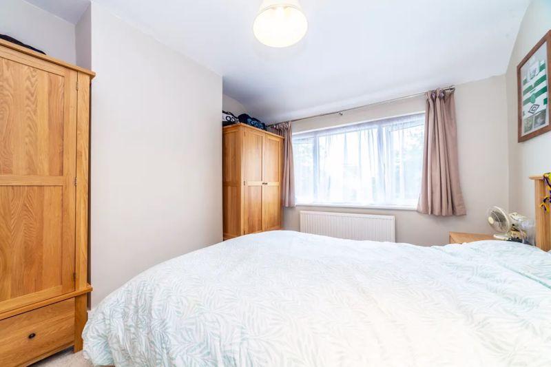 Harrow View, Harrow 2 bed property for sale £335,000