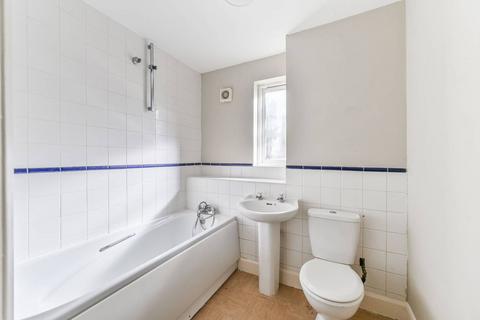 12 Worthington Close, Mitcham, CR4 1JQ
