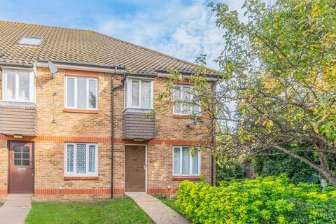 1 bedroom flat for sale, Worthington Close, Mitcham, CR4