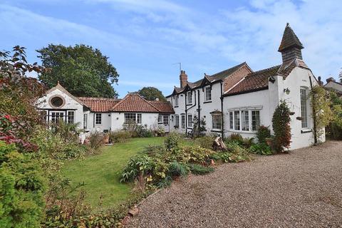 2 bedroom detached house for sale, The Coach House, 89 Tor O Moor Road, Woodhall Spa