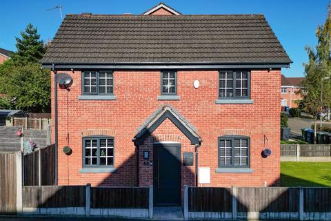 46 Grasmere Drive, Bury, BL9 9GA