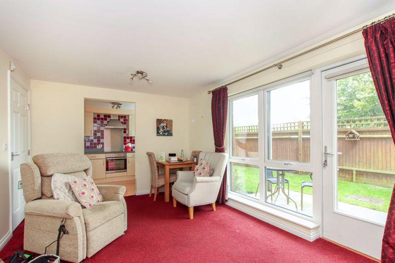 Queensway, Hemel Hempstead 2 bed apartment for sale £140,000