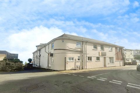 3 bedroom apartment to rent, Park Road, Shanklin