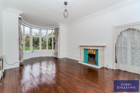 5 bedroom detached house to rent, Madeley Road, Ealing, W5