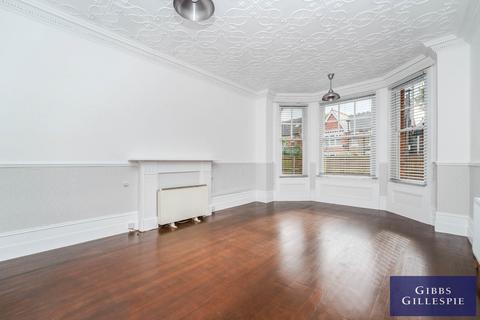 5 bedroom detached house to rent, Madeley Road, Ealing, W5