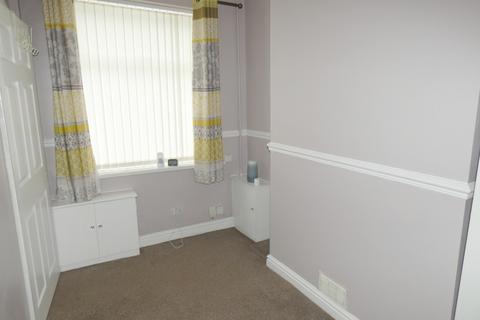 2 bedroom terraced house to rent, Mountford Street, Burslem, ST6