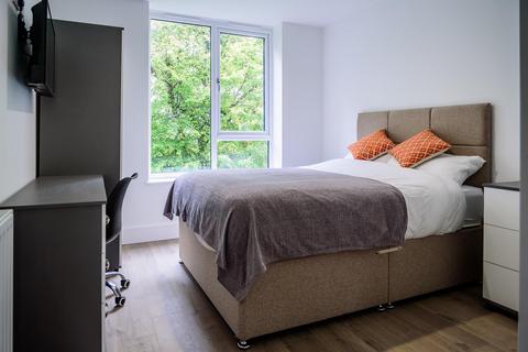 1 bedroom in a house share to rent, *£750PCM BILLS INCL* The Cave, Queens Road East, Beeston, Nottingham