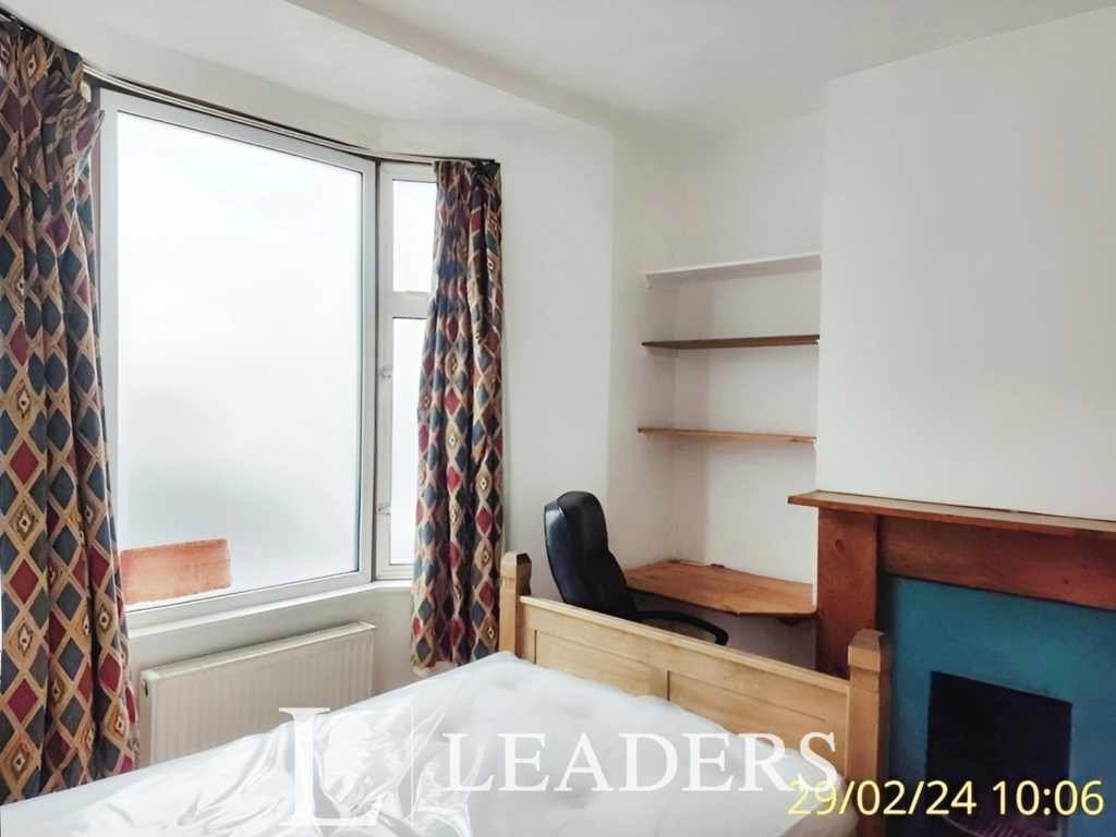 Queens Park Road 6 bed townhouse to rent £1 pcm (£0 pw)