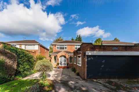 4 bedroom detached house for sale, Leeds LS17