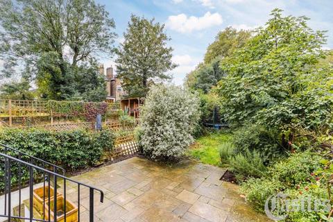 39a Cecilia Road, London, E8 2ER