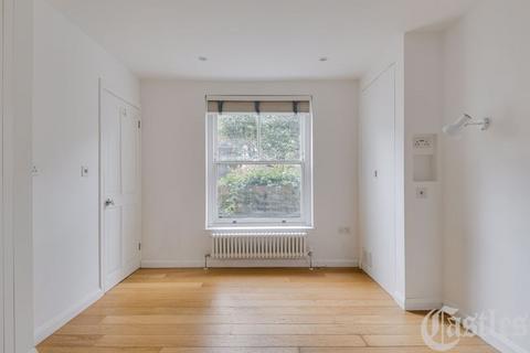 39a Cecilia Road, London, E8 2ER