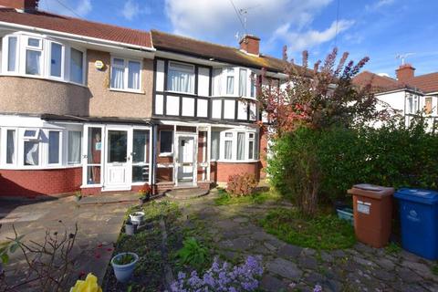 3 bedroom terraced house for sale, Malvern Avenue, Rayners Lane