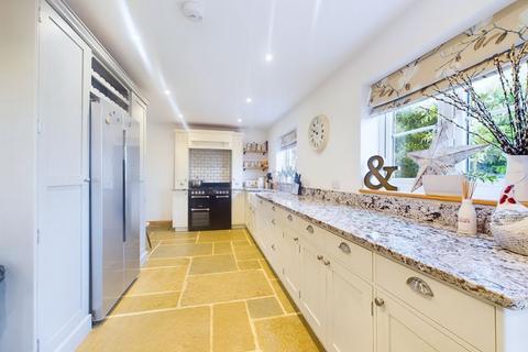 4 bedroom detached house for sale, Wood Lane, Ashton-Under-Hill