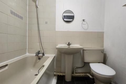 undefined, Springwood Crescent, Edgware - INVESTMENT OPPORTUNITY