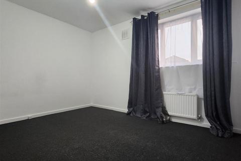 undefined, Springwood Crescent, Edgware - INVESTMENT OPPORTUNITY