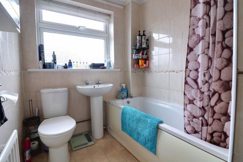 5 Spreadoaks Drive, Stafford, ST17 4RP