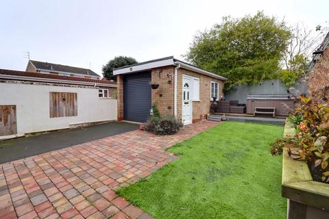5 Spreadoaks Drive, Stafford, ST17 4RP