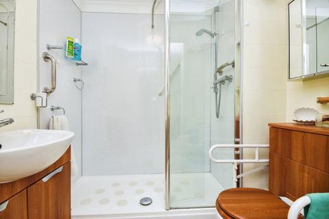 2 bedroom apartment for sale, Hampsfell Road, Grange-over-Sands LA11