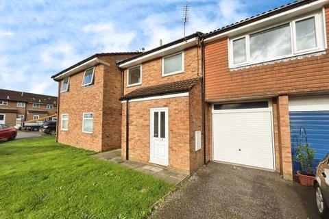 3 bedroom terraced house for sale, Aspen Gardens, Poole BH12