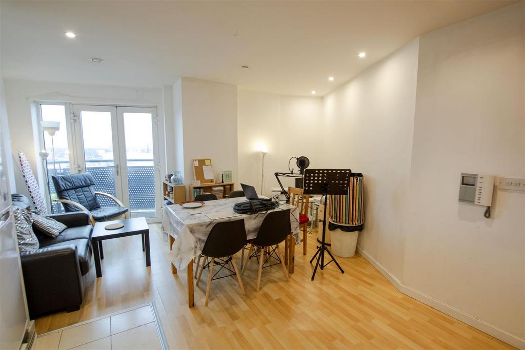 Open Plan Kitchen/ Living Area